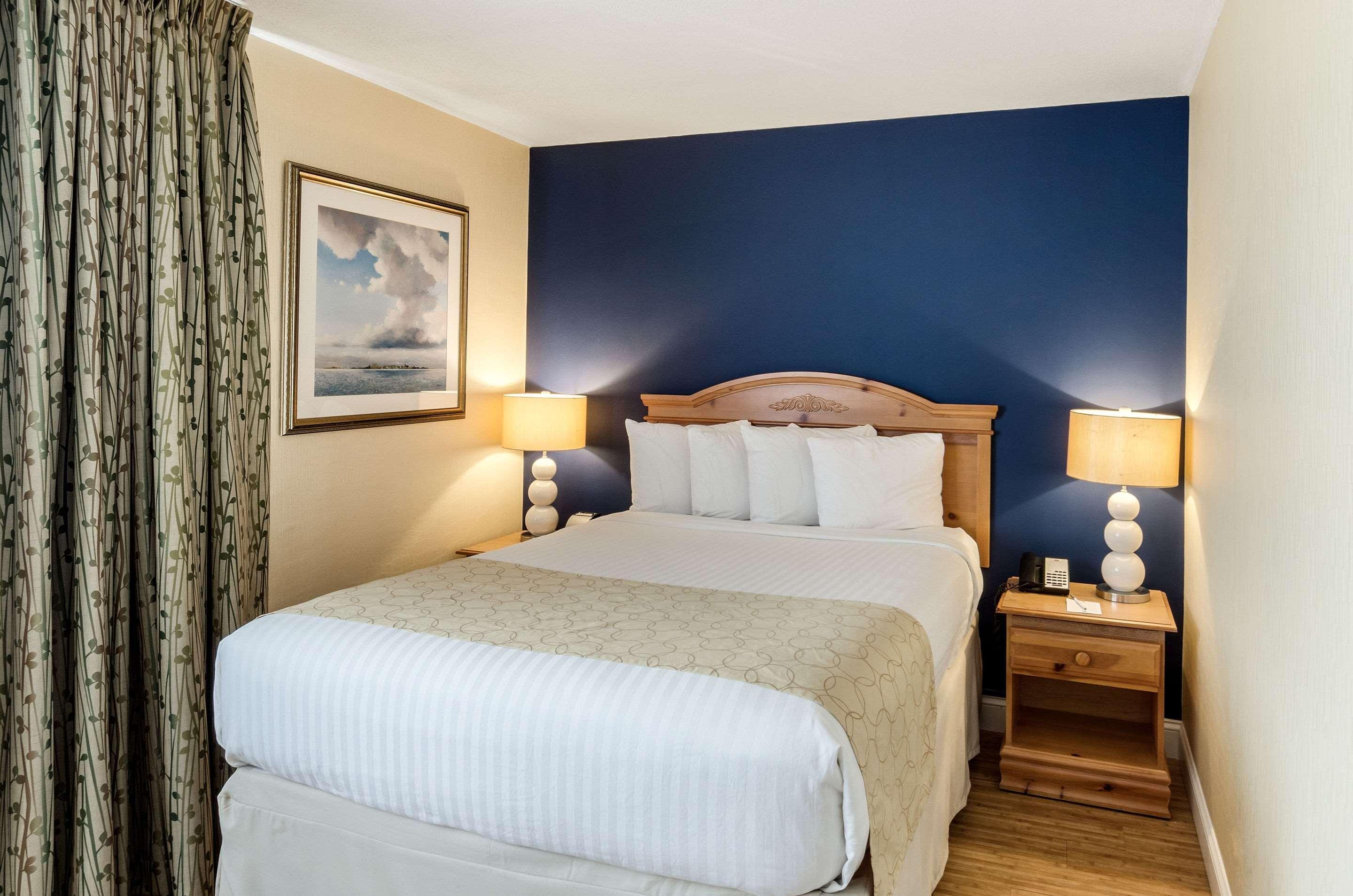 Clarion Hotel Seekonk - Providence Экстерьер фото