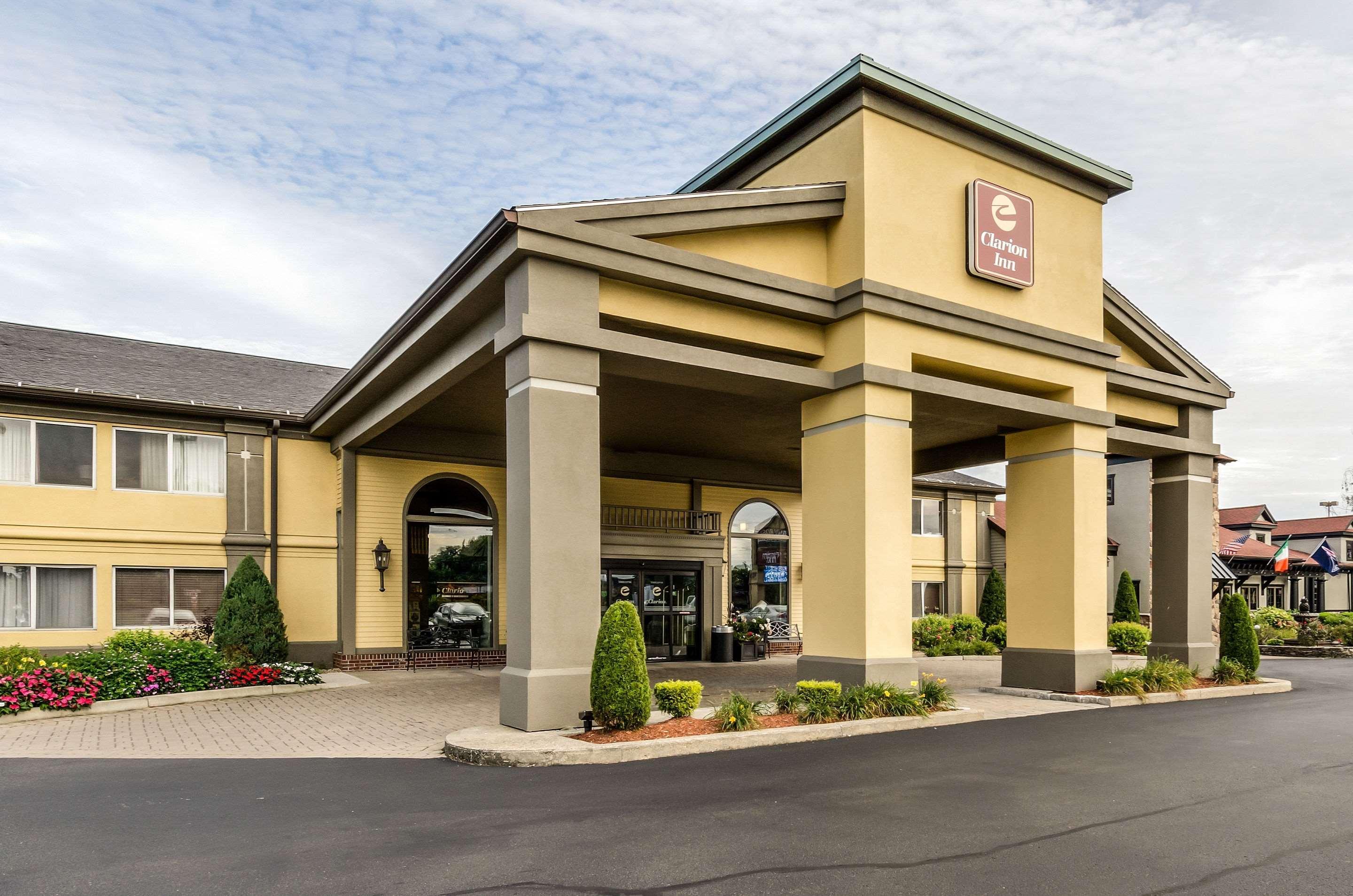 Clarion Hotel Seekonk - Providence Экстерьер фото